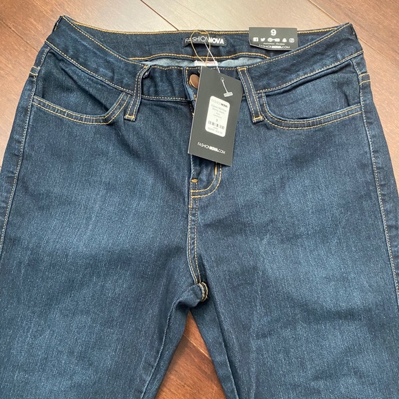 Fashion Nova Jeans - Picture 3 of 6